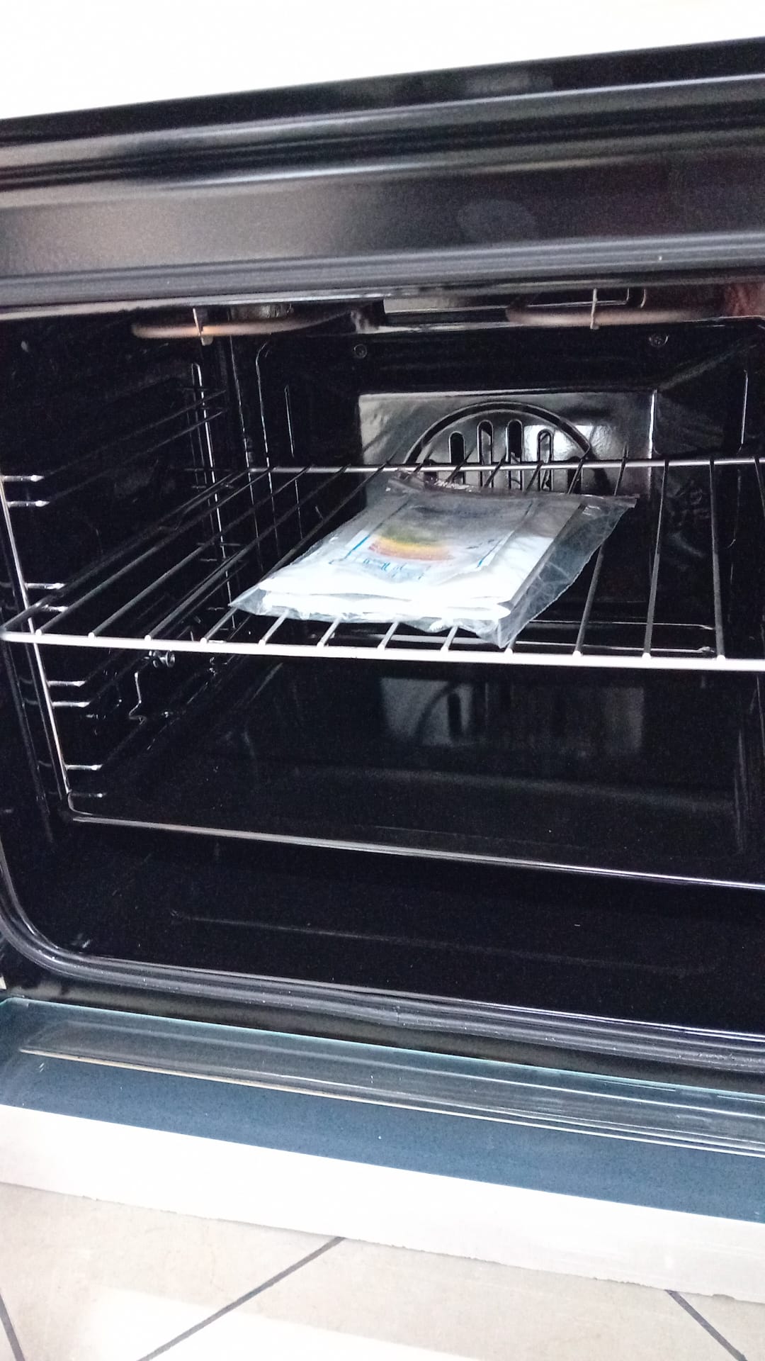 FORNO STAYLUX IN VETRO AVORIO